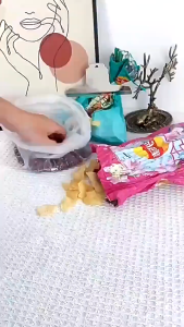 [Little B House] Plastic Sealing Clip Bread Bag Food Spring Sealer Storage Food Bag Clips 密封夹 Penyepit Plastik -KW131