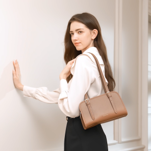 MOSSDOOM Renee Bag กระเป๋าสะพายทรงสี่เหลี่ยมเรียบง่าย