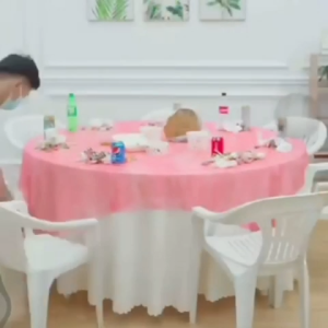 10PCS/Pack Disposable Plastic Table Cloth Dinner Wrapping Table Cover For Square & Round