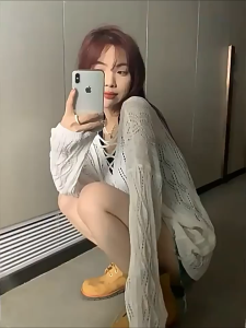 Newlan ZZ099 Sweater Rajut Wanita Atasan Sweater Gugur Longgar Lengan Panjang Desain Korea baru berongga rajutan top wanita panas malas bagian tipis tabir surya blus Gadis Seksi Penutup Pelindung Matahari V -Neck Cutout loose knit Top Crop Top Jaring