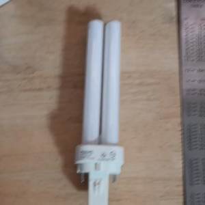 Philips หลอดไฟ PLC PL-C 13W หลอดตะเกียบ ประหยัดไฟ แสงขาว แสงวอร์ม 827 830 865