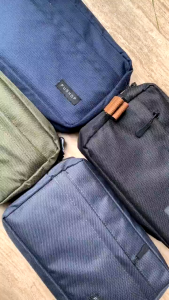 Tas Murah Desain Elegan: Clutch Pria Wanita & Tas Tangan