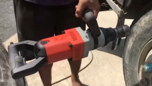 DCK บล็อกไฟฟ้า 1" ถอดน็อตล้อรถใหญ่ แรงบิด 900N.m (by.DongCheng งานไต้หวัน)