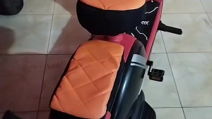Sarung jok sepeda listrik model wajit  / Bungkus sadel selis model wajit ALL merk
