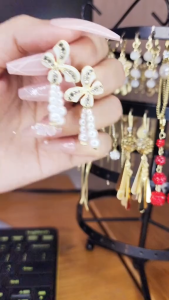 Bông tai hình nơ ngắn cá tính đi dạo UP79 - bông tai dài bong tai nu bông tai nữ sang trọng hoa tai nữ bông tai sang chảnh khuyên tai hoa tai nữ sang trọng  BSTKL - [NaLa Shop]