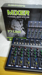 YAMAHA PROFESSIONAL MIXER - 7 CHANNEL WITH BLUETOOTH USB PLAYER