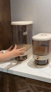 กล่องข้าวสาร ถังใส่ข้าวสาร กล่องใส่ข้าวสาร 5/10 kg ป้องกันแมลงและความชื้น กดปุ่ม ข้าวจะไหลออกมาเอง