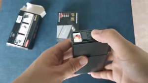 Firetric Kotak Rokok 20 Slot dengan Korek Gas - JD-YH037 - Black