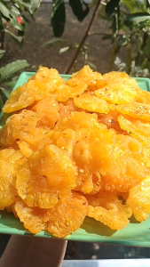 Dứa sấy dẻo muối ớt ngon mềm sạch vị tự nhiên hàng Việt Nam xuất khẩu quà tặng sang trọng có hỗ trợ hút chân không