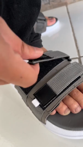 Sandal slide slop pria wanita ringan sendal main traveling hotel
