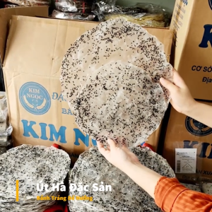 Bánh Tráng Gạo Mè Đen Quảng Ngãi Ràng 10 Cái Bánh Tráng Sống Để Nướng Thơm Ngon Giòn - Út Hà Đặc Sản