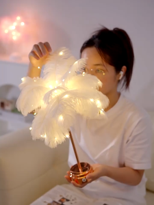 LED Feather Table Lamp Usb/battery Powered Romantic Pink Feather Decor Light Modern Style Night Light