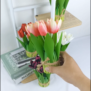 Tanaman Hias Bunga Tulip Plastik Buatan Ornamen Dekorasi Hiasan Meja Artificial COD PBP189