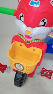 AB TOY รถเด็กสามล้อพลาสติกหน้าแมวสีส้ม เบอร์ 56 มีดนตรี   มีแตรลมและขาถีบ และพิงหลังประกอบพร้อมจัดส่ง