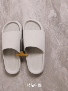 iPii RAK KASUT PELEKAT Two Slots Shoes Hanging Hook Wall-mounted Slippers Drain Rack Strong Bearing Organizer Tool Space