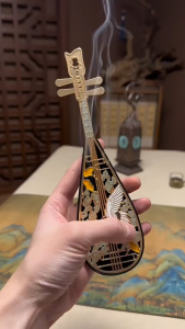 Lư Hương Hộp Xông Trầm Hương Hình Cây Đàn Họa Tiết Chim Hạc