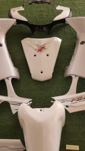 ชุดสี เวฟ125ไอไฟเลี้ยวบังลม สีขาวมุก/เทา พร้อมสติ๊กเกอร์ทั้งคัน มี28ชิ้น J6