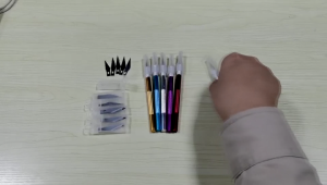 มีดแกะสลักมือถือพร้อมใบมีด 8 แบบและฝาปิดปลอดภัย สำหรับซ่อมและทำงานดิจิทัล 40/30Pcs