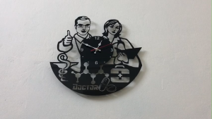 Trang Trí Phòng Khám Với Đồng Hồ Treo Tường Độc Đáo