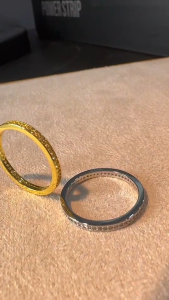 ER-8006 แหวนเพชร CZ ล้อมรอบวง เกรดงานเกาหลีแท้ สวยสะดุดตา บางเบา สไตล์มินิมอล มีความหมายว่ารักแท้ แหวนคู่รัก สวยใส  ไม่ลอกไม่ดำ ใส่ได้ทุกโอกาส