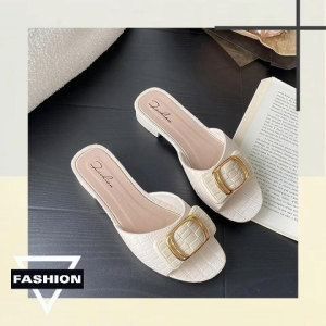 LHSunshine ฮิตมาก รองเท้าแฟชั่นผู้หญิง ทรงสวมส้นเตี้ย เลือกได้4สี แมทช์ง่ายทุกสี ราคาดีโดนใจ สบายกระเป๋า สาวๆห้ามพลาด ต้องมีแล้วแบบนี้