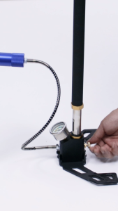 DIDEEP Pompa Udara untuk Tabung Selam Tekanan Tinggi Pompa Udara Submersible Profesional Model Manual dengan Tombol Tekanan Bercahaya PCP 40MPa 6000psi Pompa Tangan Panggung Baja Tungsten PCP 3 Tahap Lung Tank for Diving Mengembang Cepat