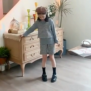 Sepatu Anak Perempuan Loafers Kekinian dan Model Pita Viral Terlaris