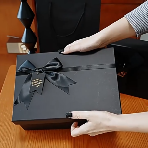 Hộp Quà Sinh Nhật Sang Trọng Hộp Đựng Quà Gắn Nơ Màu Đen Cao Cấp Nhiều Size Có Kèm Túi Giấy Đựng Hộp Quà Cùng Bộ