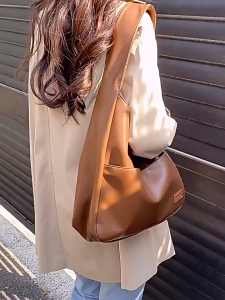 ginashop พร้อมส่ง กระเป๋าใบใหญ่ หนังPU จุของได้เยอะมาก 3 สี