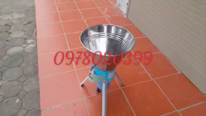 Máy bằm rau bèo rau muống rất phù hợp với các hộ chăn nuôi nhỏ lẻ