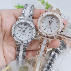 SENKQ นาฬิกาผู้หญิง แบรนด์แท้ กันน้ำได้ สายนาฬิกา สแตนเลส ขนาด 30 มม