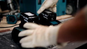 MAKITA เครื่องเป่าใบไม้ เครื่องเป่าลมไร้สาย 256V เป่าลมแบต ลมแรง สะใจ -งานเทียบ เกรด AAA+ดี