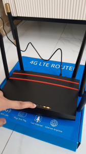 เราเตอร์ใส่ซิม 3G 4G/5Gโมเด็มไร้สาย Wi-Fi 300Mbps Lte แอคเซสพอยต์ Cpe Hotspot กลางแจ้งพร้อมช่องใส่ซิมการ์ด