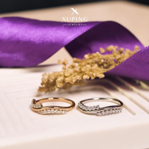 Xuping Cincin Kasual Motif Baris Susun Akasesoris Wanita