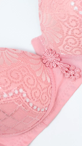 Youve ( YouHave ) BH Bra Wanita BH Tanpa Kawat Busa Sedang Motif Bunga Brokat 100168