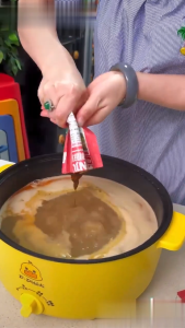 Little yellow duck electric frying pan dormitory electric hot pot electric cooking pot steaming and frying non-stick pan household hot pot rice cooker steamboat pot