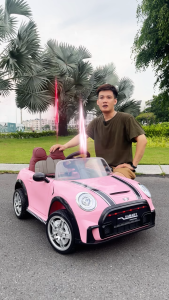 Xe ô tô điện trẻ em mẫu Mini Cooper S siêu cute – Ghế nệm da – Bánh Cao Su [ Ship hoả tốc HCM]