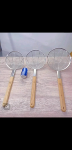 Large Stainless steel noodle French fries colanders strainer basket wooden handle frying net Hot Pot leaky filter sieve