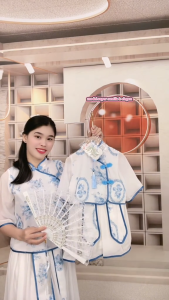 Setelan Anak Perempuan Cheonsam Motif Biru Putih Free Accesoris Jepit & Tatto