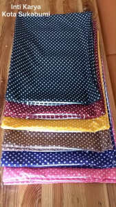 My Mom Urung Bantal Kapuk Polkadot Resleting Di Obras Kain Katun Halus Disperse Untuk Diisi Dakron