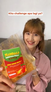 KERIPIK KACA DAUN JERUK PEDAS MANDALI 60 GR GURIH RENYAH