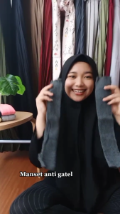 BUY 1 GET 1 Handsock Manset Tangan Rajut HS001