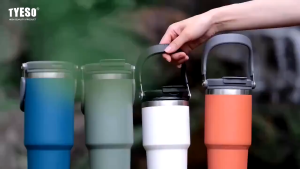 High quality stainless steel thermos cup sports water bottle with straw and handle suitable for students travel outdoor activities etc. 900ml