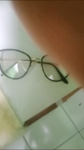 Kacamata Photocromic Minus Frame Lensa Anti Radiasi Wanita Bisa Berubah Warna di Bawah Sinar Matahari