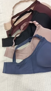 ชุดชั้นในไร้โครง ทรงใหญ่ไม่มีโครงคัพc เนื้อผ้าเด้งนุ่มสวมใส่สบายสวย เหมาะกับแม่ๆที่ชอบใส่ง่ายๆ มี3ตะขอหลังสายปรับได้จ้าา