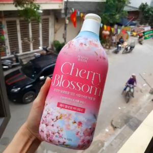 Sữa tắm nước hoa dưỡng trắng da cấp ẩm Happy Body Wash Hàn Quốc 900g