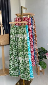 ร้านค้าส่งไว กางเกงช้างมารู (MARU) มี 2 ไซส์ เล็ก ใหญ่ ผ้าไม่ตก ๆ นุ่มลื่นใส่สบาย ใส่ได้ทั้งชายและหญิง ราคาที่สุด