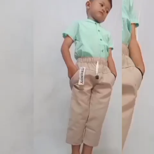celana panjang chino anak laki laki usia 12 tahun