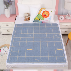 Tấm lót chống thấm cho bé Thảm lót chống thấm 3 lớp size to cho trẻ nhỏ và người già (80x120cm)-HAUSE