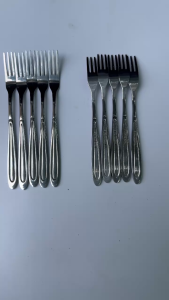 Combo 10 nĩa inox cao cấp 3 chia PHP8828 kích thước 14cm rộng 1cm dày 1.5ly Combo 10 nĩa inox cao cấp 3 chia PHP8828 mang đến sự tiện lợi và đẳng cấp cho mỗi bữa ăn của bạn. Sản phẩm được thiết kế với chiều dài 14cm rộng 1cm và độ dày 1.5ly đảm bảo đ